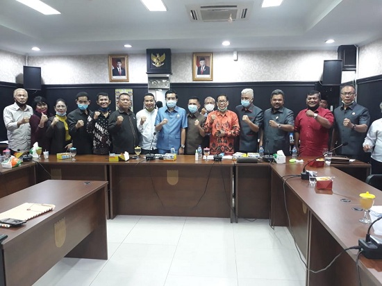 Buntut Persoalan Gereja, Minggu Depan Fraksi PDI-P DPRD Pekanbaru Ibadah  di HKBP Tampan